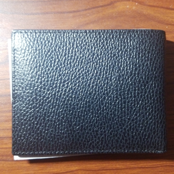 New Armani Exhange Wallet - Picture 4 of 4